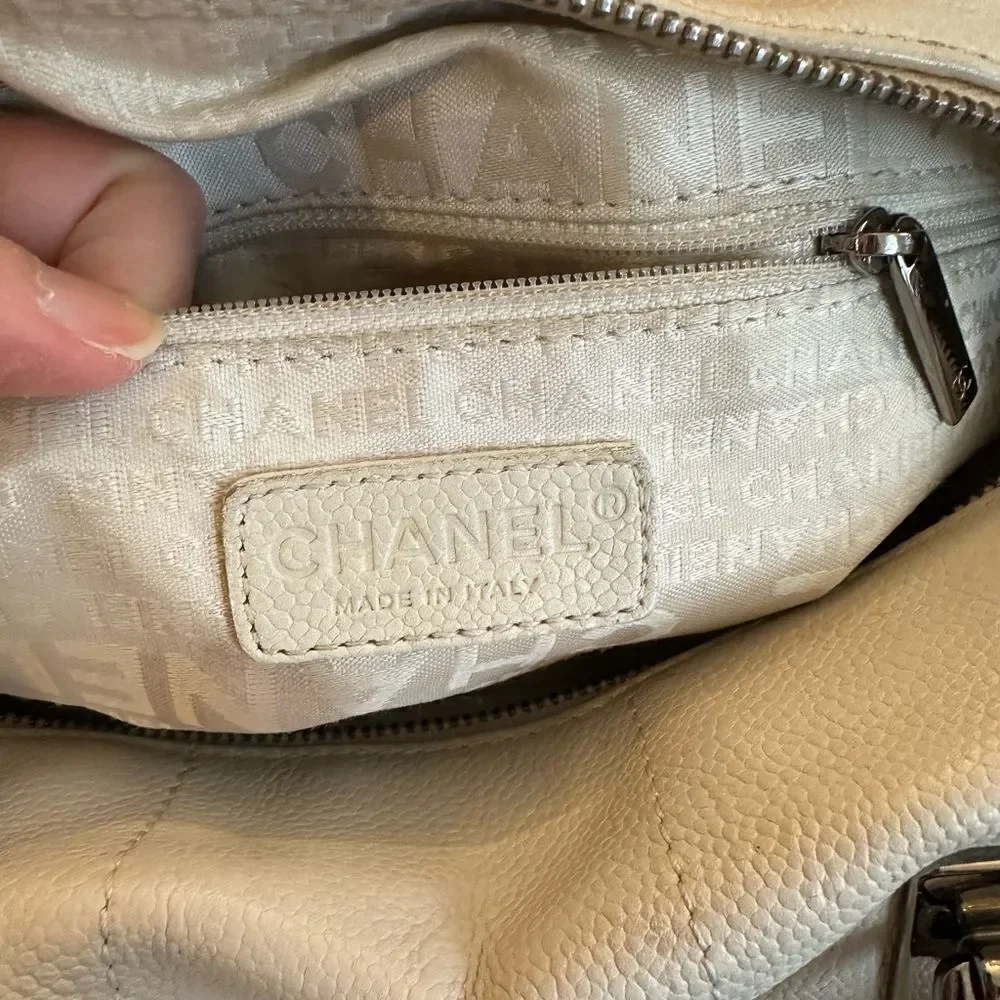 Chanel Top Handle white leather Bag